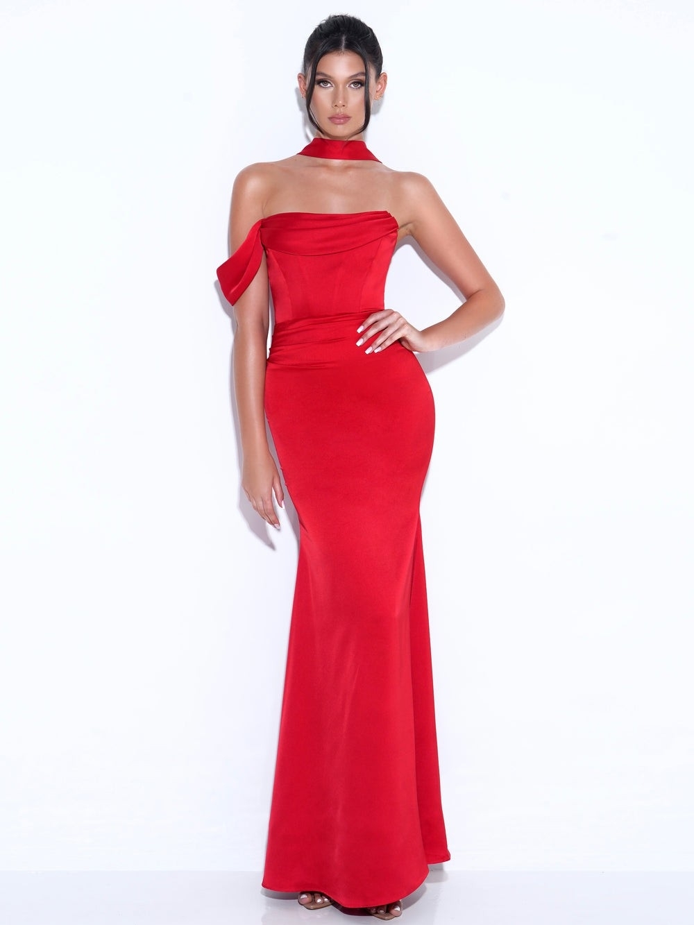 Miss Circle Ivona Red Halter Neck Double Duchess Satin Gown XXS